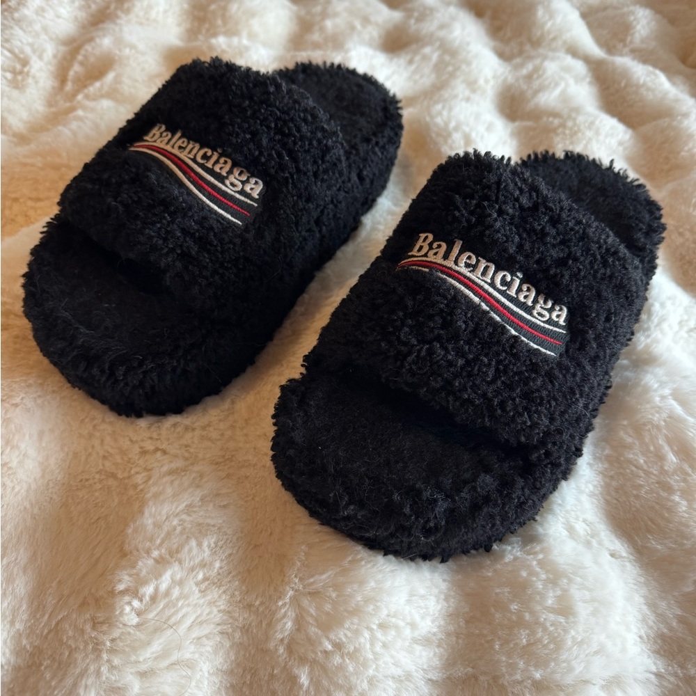 Balenciaga Furry Platform Slides 'Black'